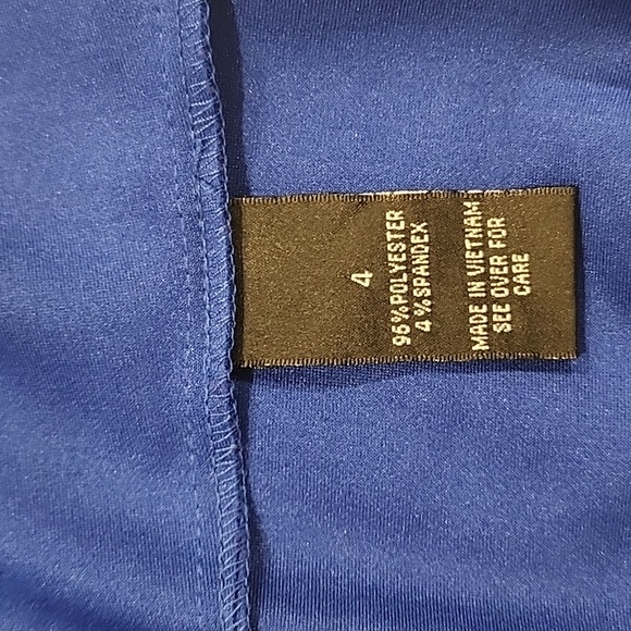 Elegant Dress For Women - Picture 7 of 9